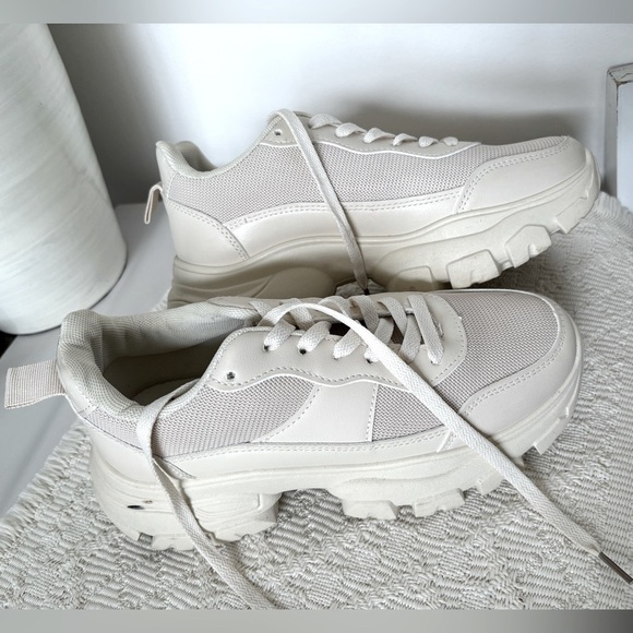 ARDENE chunky soles sneakers size 7 - Picture 5 of 6